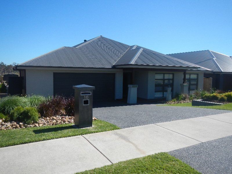 10 Grasshawk Drive, Chisholm NSW 2322