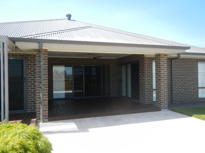 10 Grasshawk Drive, Chisholm NSW 2322