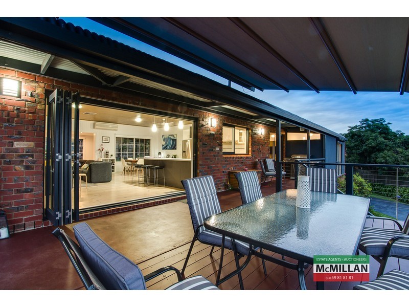 4 Dover Court, Dromana VIC 3936