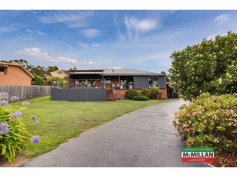 4 Dover Court, Dromana VIC 3936