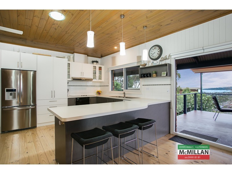 4 Dover Court, Dromana VIC 3936