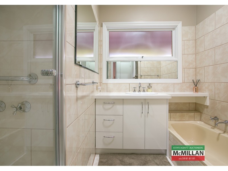 4 Dover Court, Dromana VIC 3936