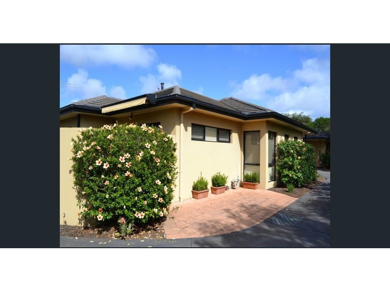 3/15 Cairns Avenue, Rosebud VIC 3939