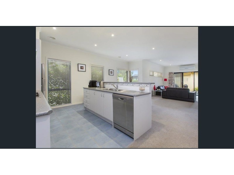 3/15 Cairns Avenue, Rosebud VIC 3939