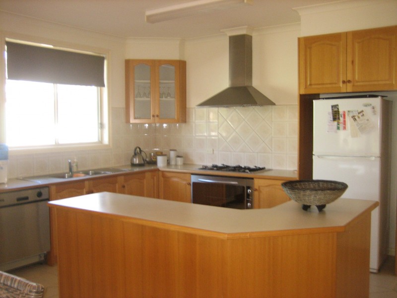 15 Tonkin Street, Safety Beach VIC 3936