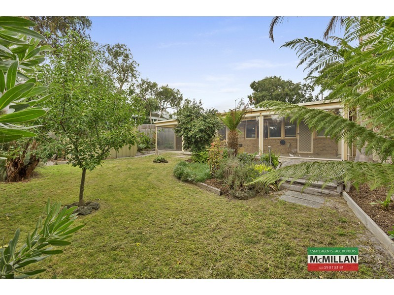 48 Murawa Drive, Rosebud VIC 3939