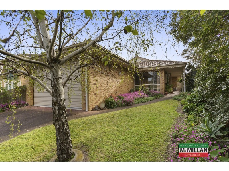 124 Fifth Avenue, Rosebud VIC 3939