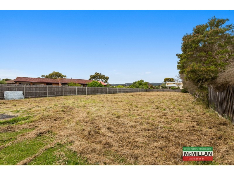 26 Balmoral Avenue, Safety Beach VIC 3936