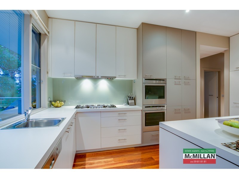 8 Cloud Street, Arthurs Seat VIC 3936