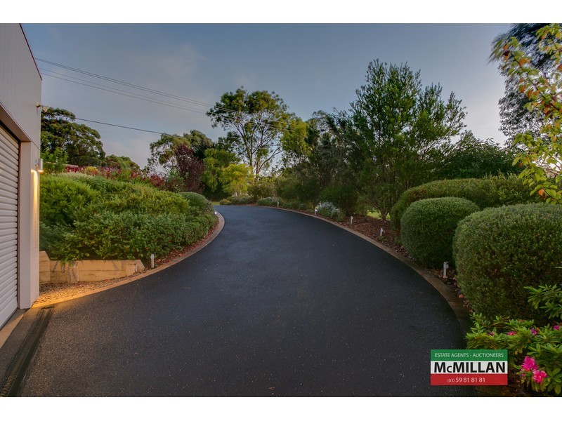 8 Cloud Street, Arthurs Seat VIC 3936