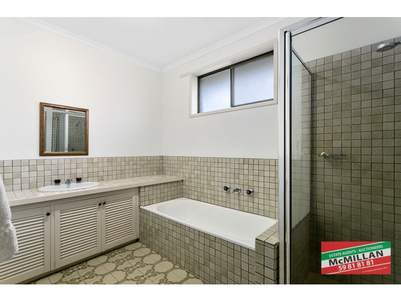 1/11 Beachurst Avenue, Dromana VIC 3936