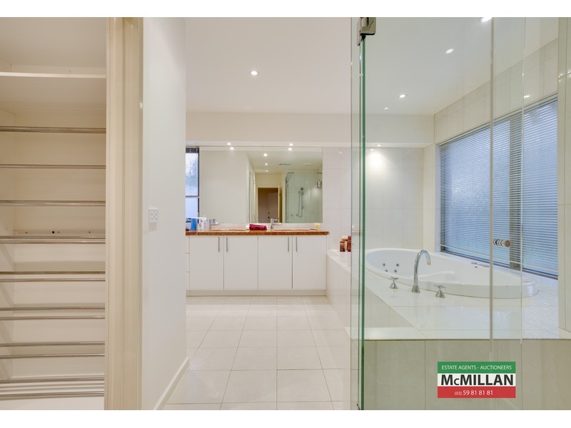 25 Cummins Lane, Mount Eliza VIC 3930