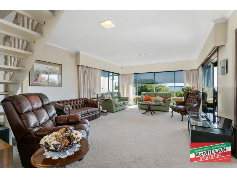 32 Cairn Road, Mccrae VIC 3938