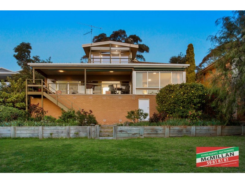 32 Cairn Road, Mccrae VIC 3938