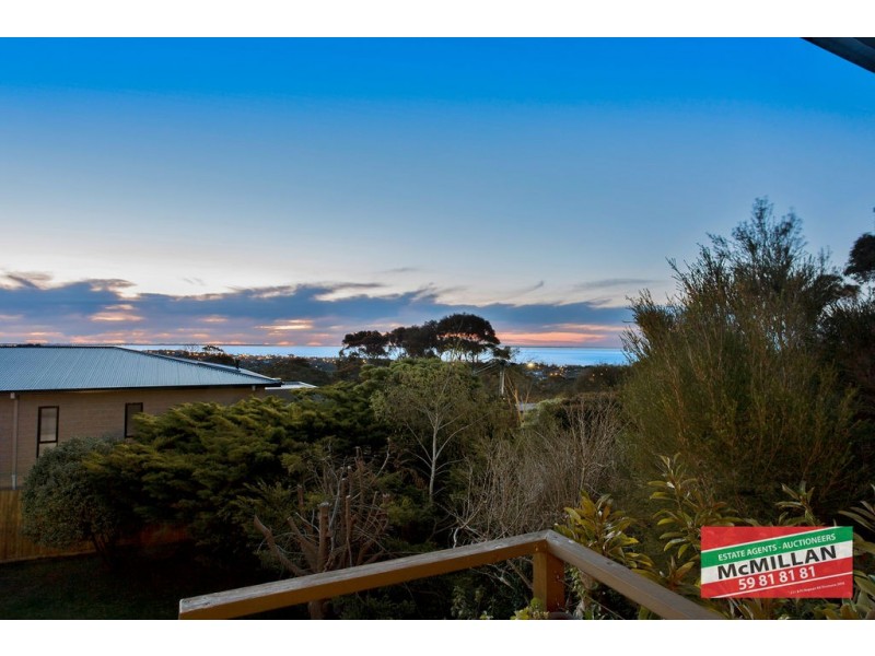 32 Cairn Road, Mccrae VIC 3938