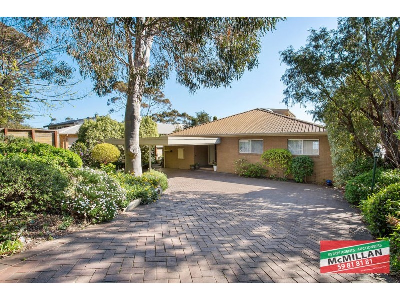 32 Cairn Road, Mccrae VIC 3938