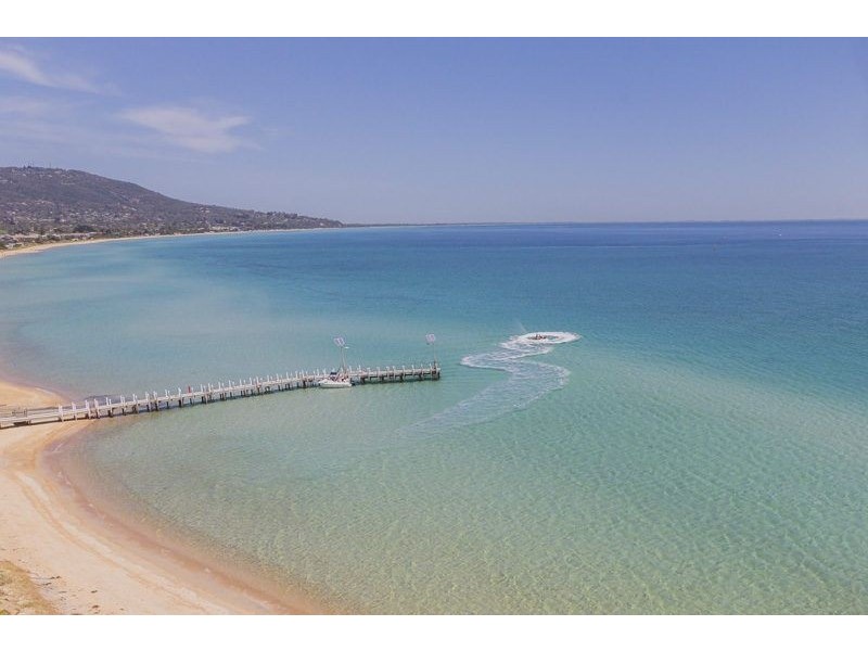 42 Tonkin Street, Safety Beach VIC 3936