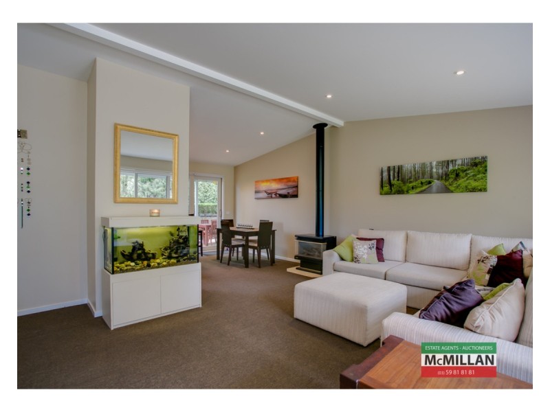 28 Cleeland Crt, Rosebud VIC 3939