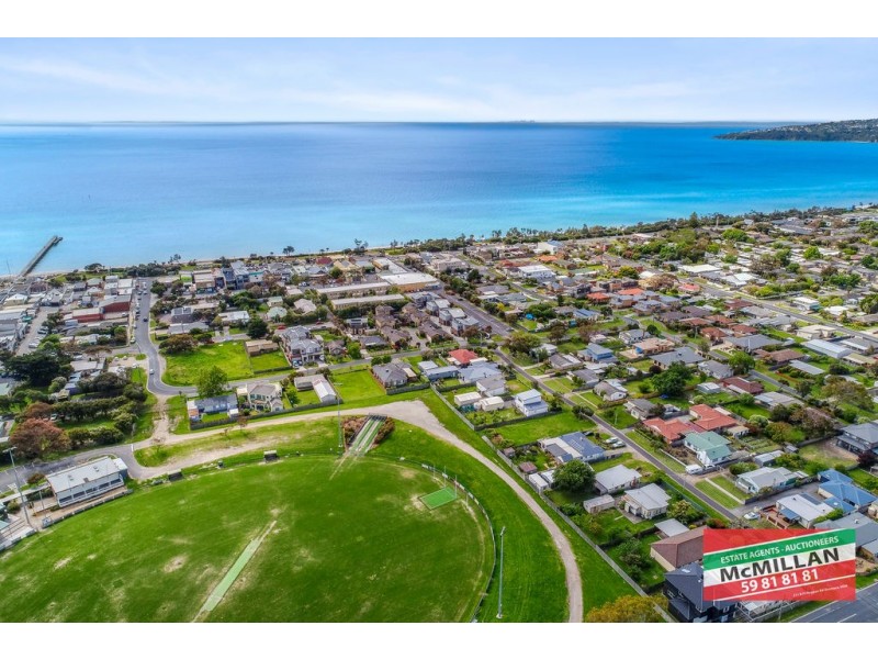 15 Solander Street, Dromana VIC 3936