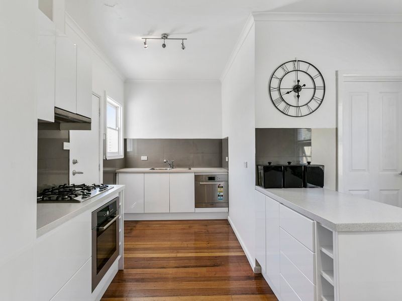 11 Donald Crescent, Dromana VIC 3936