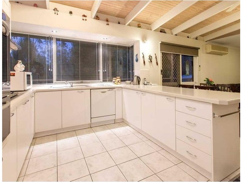 73 Pickings Road, Safety Beach VIC 3936