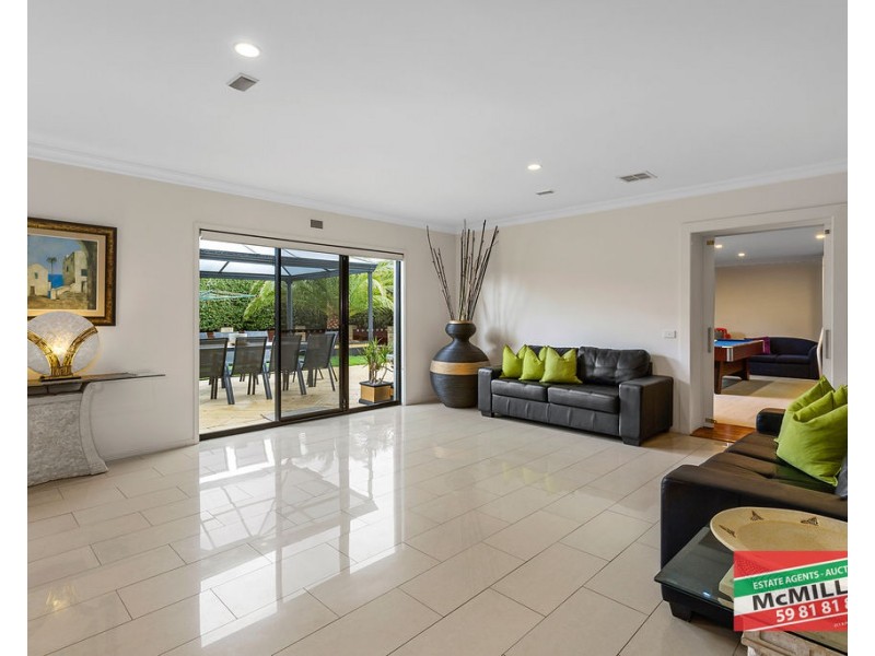 17 Pickings Road, Safety Beach VIC 3936