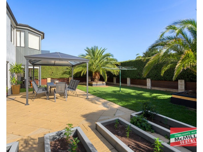17 Pickings Road, Safety Beach VIC 3936