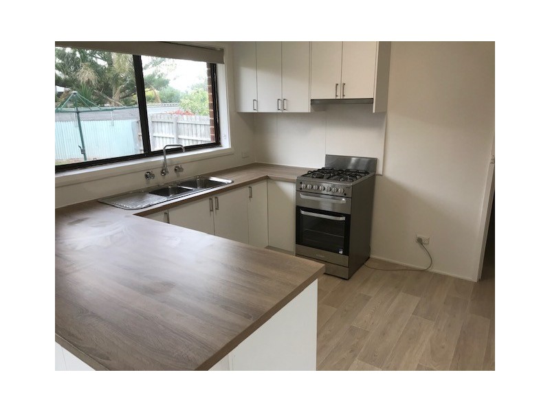 4 Higgins Street, Safety Beach VIC 3936