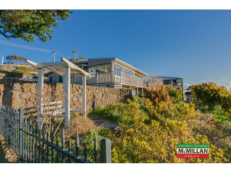 2 Hearn Street, Dromana VIC 3936