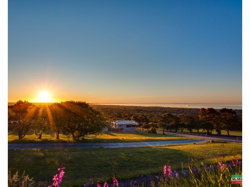 11 Angley Rise, Rosebud VIC 3939