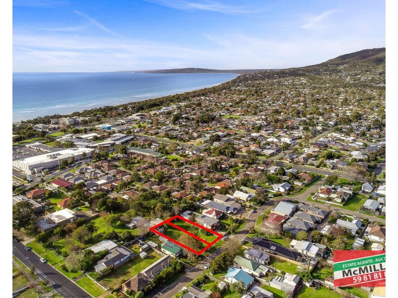 14 Gipps Street, Rosebud VIC 3939