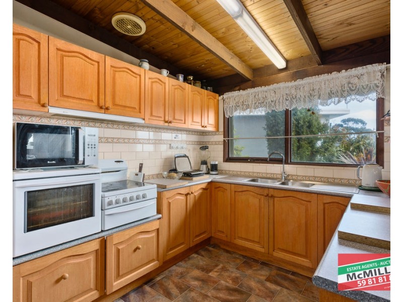 6 Coolangatta Tce, Dromana VIC 3936