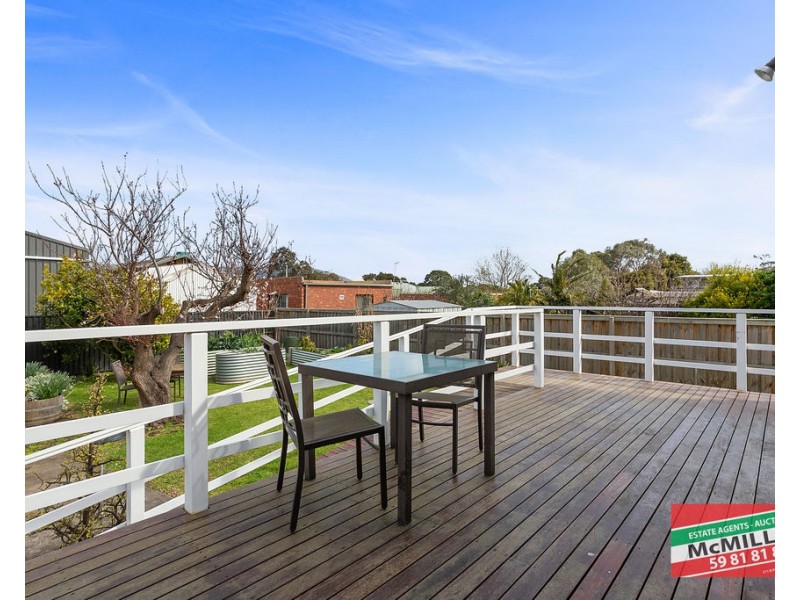 24 Clyde Road, Safety Beach VIC 3936