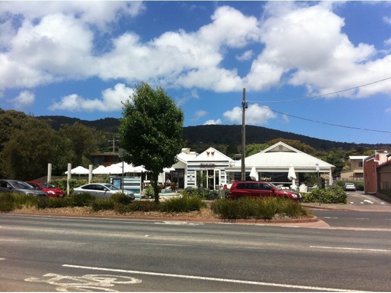 4 Banks Street, Mccrae VIC 3938