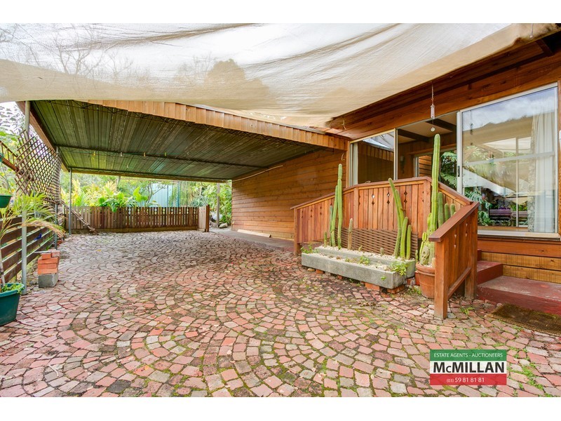 11 Riley Street, Mccrae VIC 3938