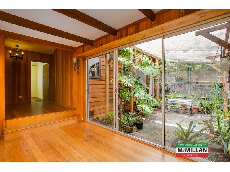 11 Riley Street, Mccrae VIC 3938