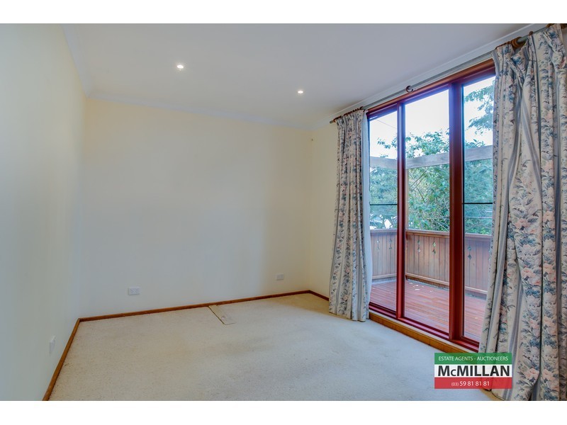 11 Riley Street, Mccrae VIC 3938