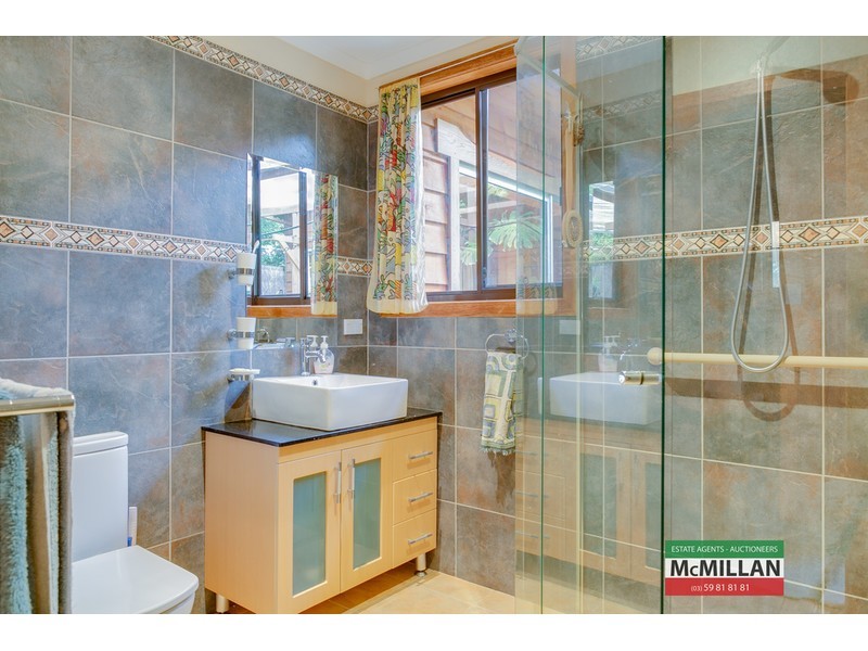 11 Riley Street, Mccrae VIC 3938