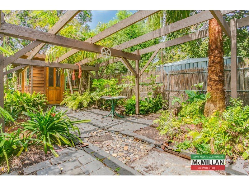 11 Riley Street, Mccrae VIC 3938