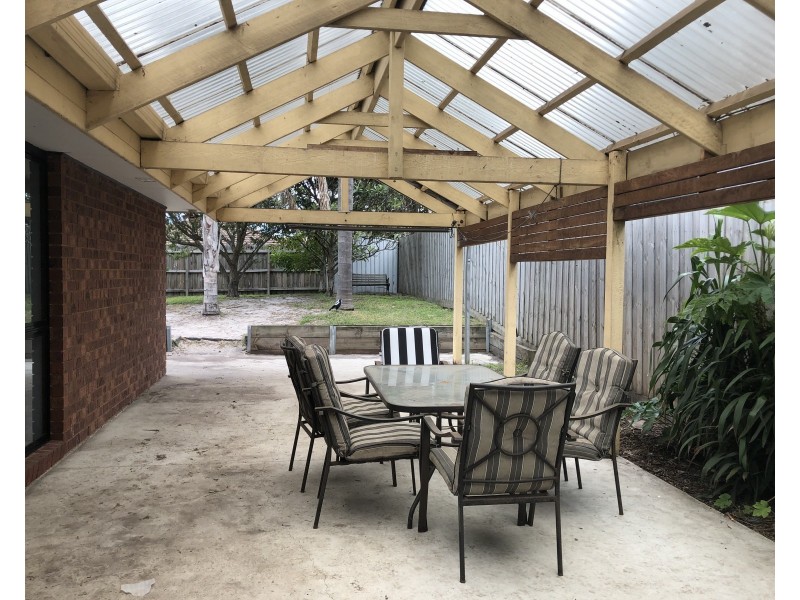 12 Madura Street, Rosebud VIC 3939