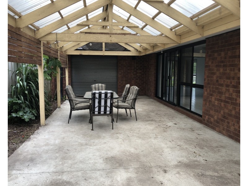 12 Madura Street, Rosebud VIC 3939