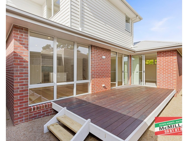 2/12 Iluka Street, Safety Beach VIC 3936