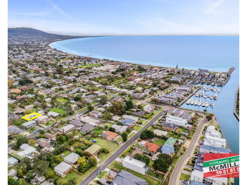 2/12 Iluka Street, Safety Beach VIC 3936