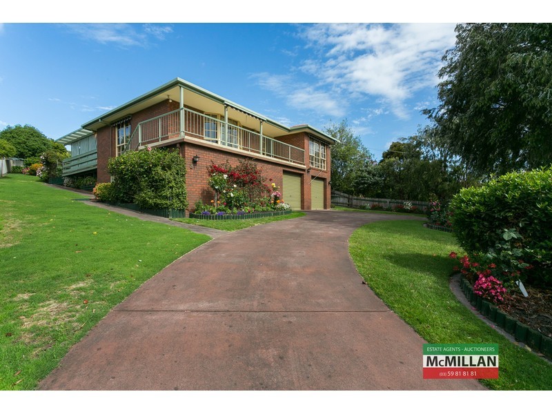 3 Crest Drive, Rosebud VIC 3939