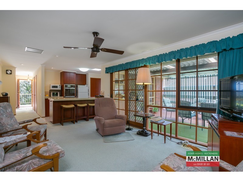 3 Crest Drive, Rosebud VIC 3939