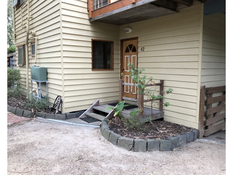 42 Murawa Drive, Rosebud VIC 3939