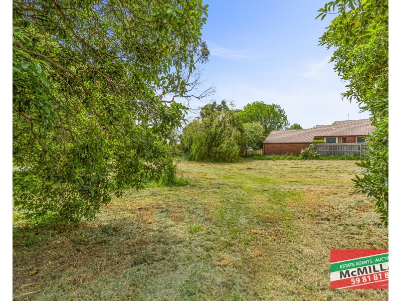 54 Austin Avenue, Mccrae VIC 3938