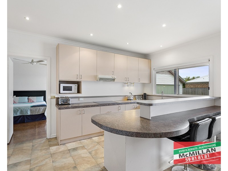 24 Heales Street, Dromana VIC 3936