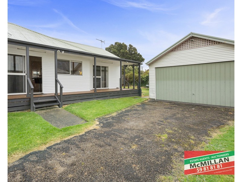 24 Heales Street, Dromana VIC 3936