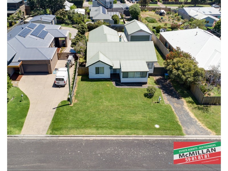 24 Heales Street, Dromana VIC 3936